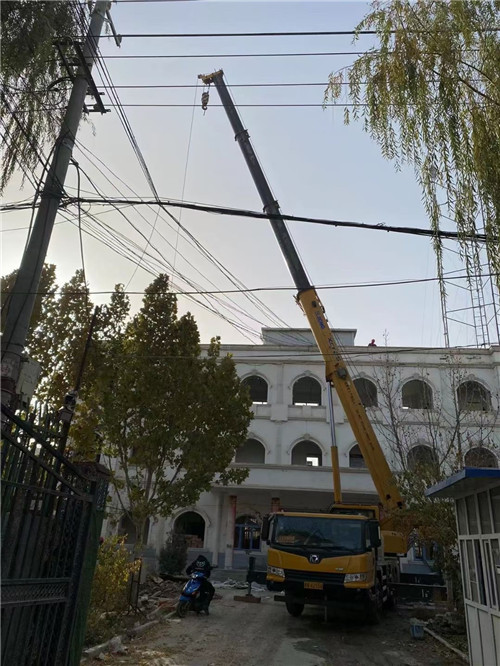 双河市设备吊装吊地磅吊钻机等设备