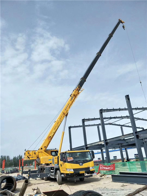 双河市超高层建筑钢结构吊装案例